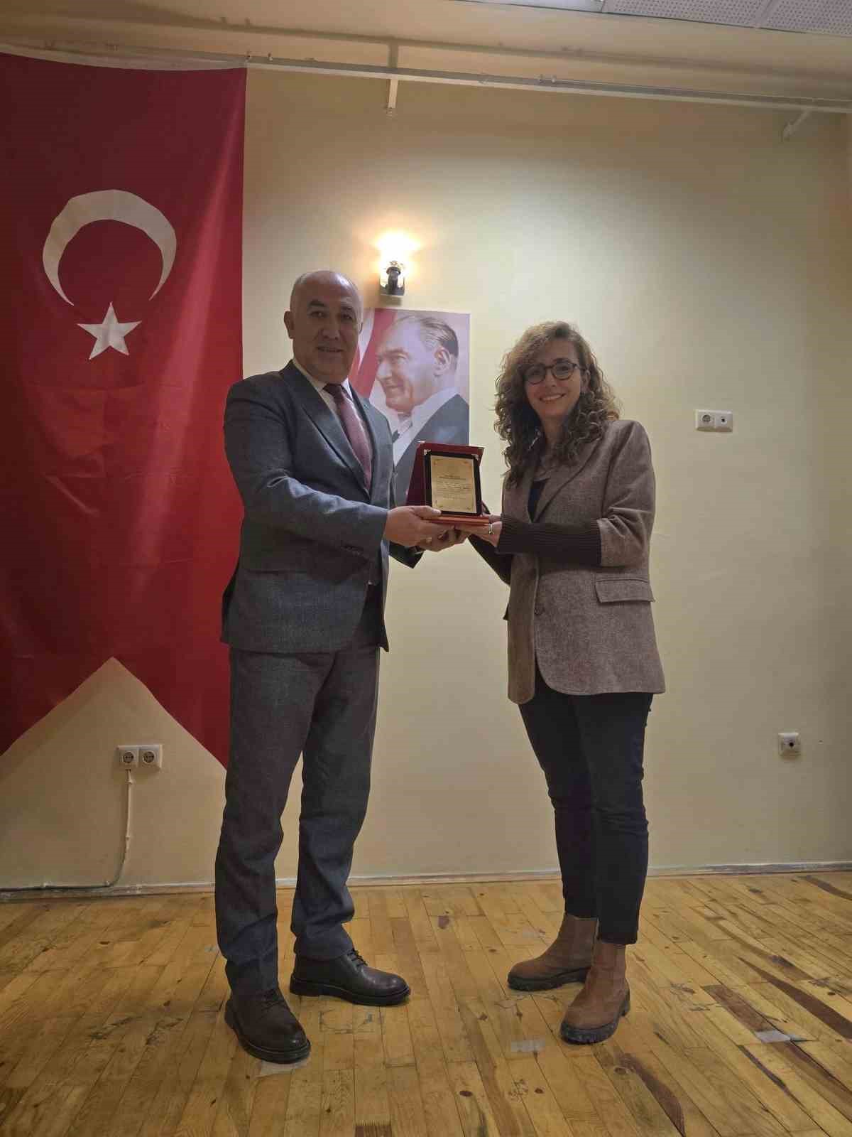 Emirdağ’da ‘Akran Zorbalığına Karşı Farkındalık Semineri’ ilgi gördü