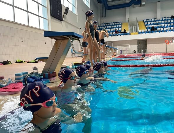 Bilecik&rsquo;te y&uuml;zme havuzunda yoğun antrenman mesaisi
