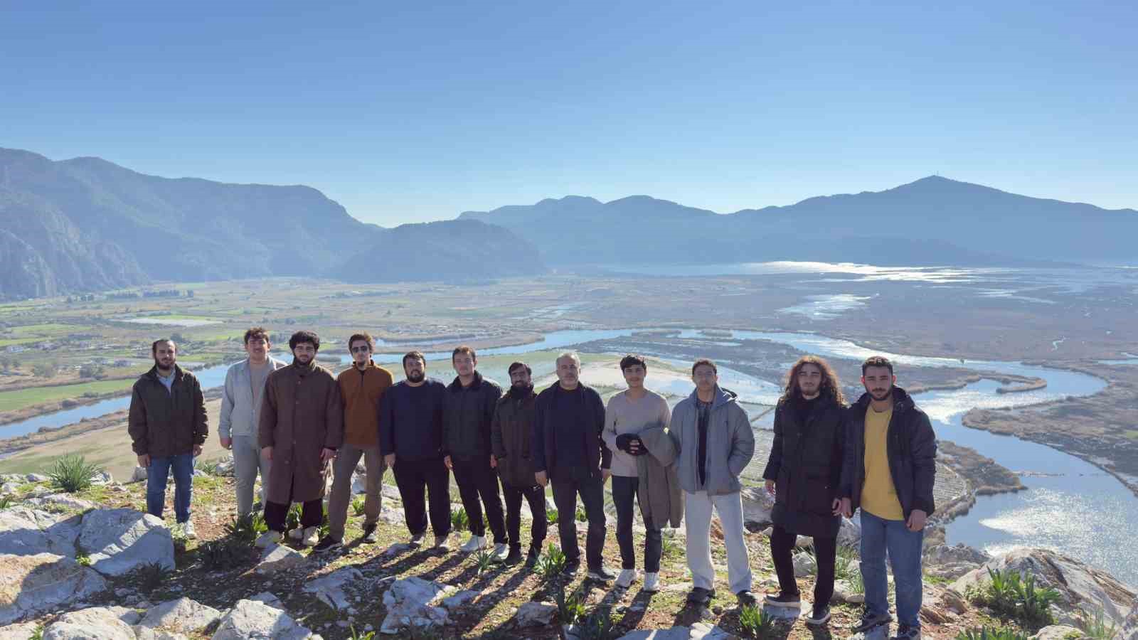 Menteşe gençleri Dalyan Kaunos’ta tarih ve doğayla buluştu