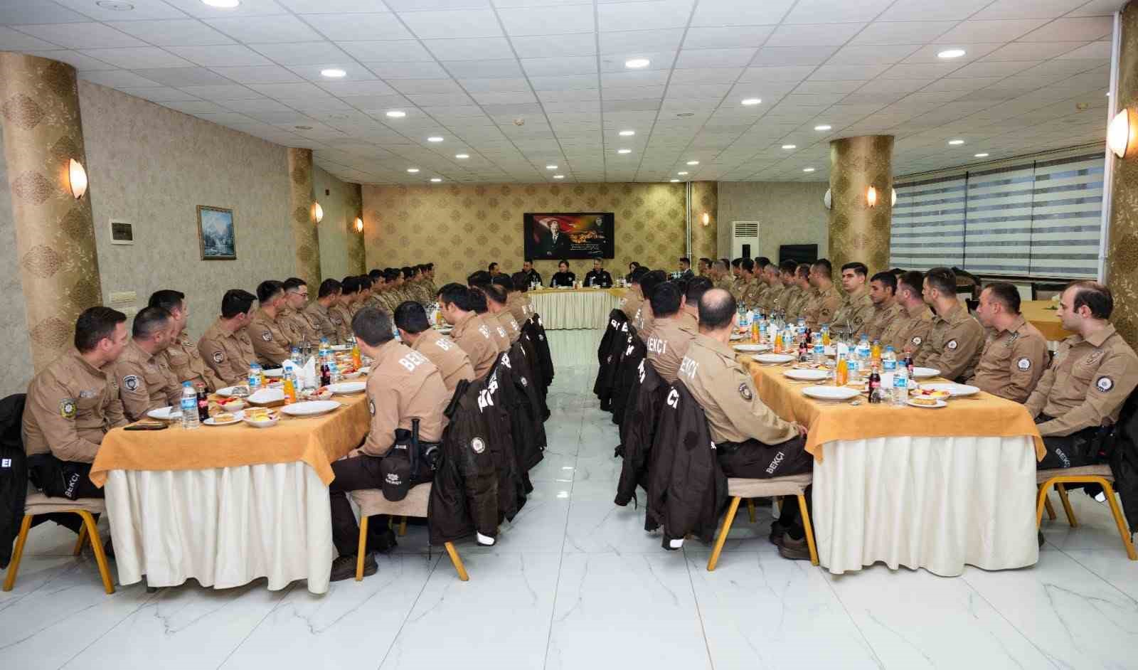 Sinop’ta bekçilerle kent güvenliği değerlendirildi