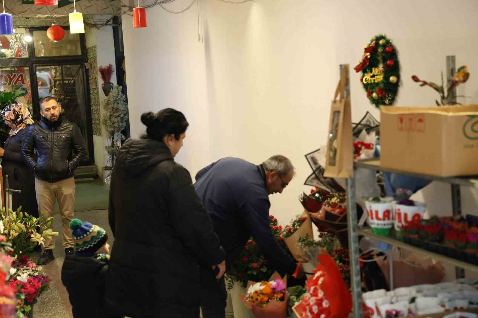 Kırşehir’de aralık ayının en çok tercih edilen çiçeği kokina oldu
