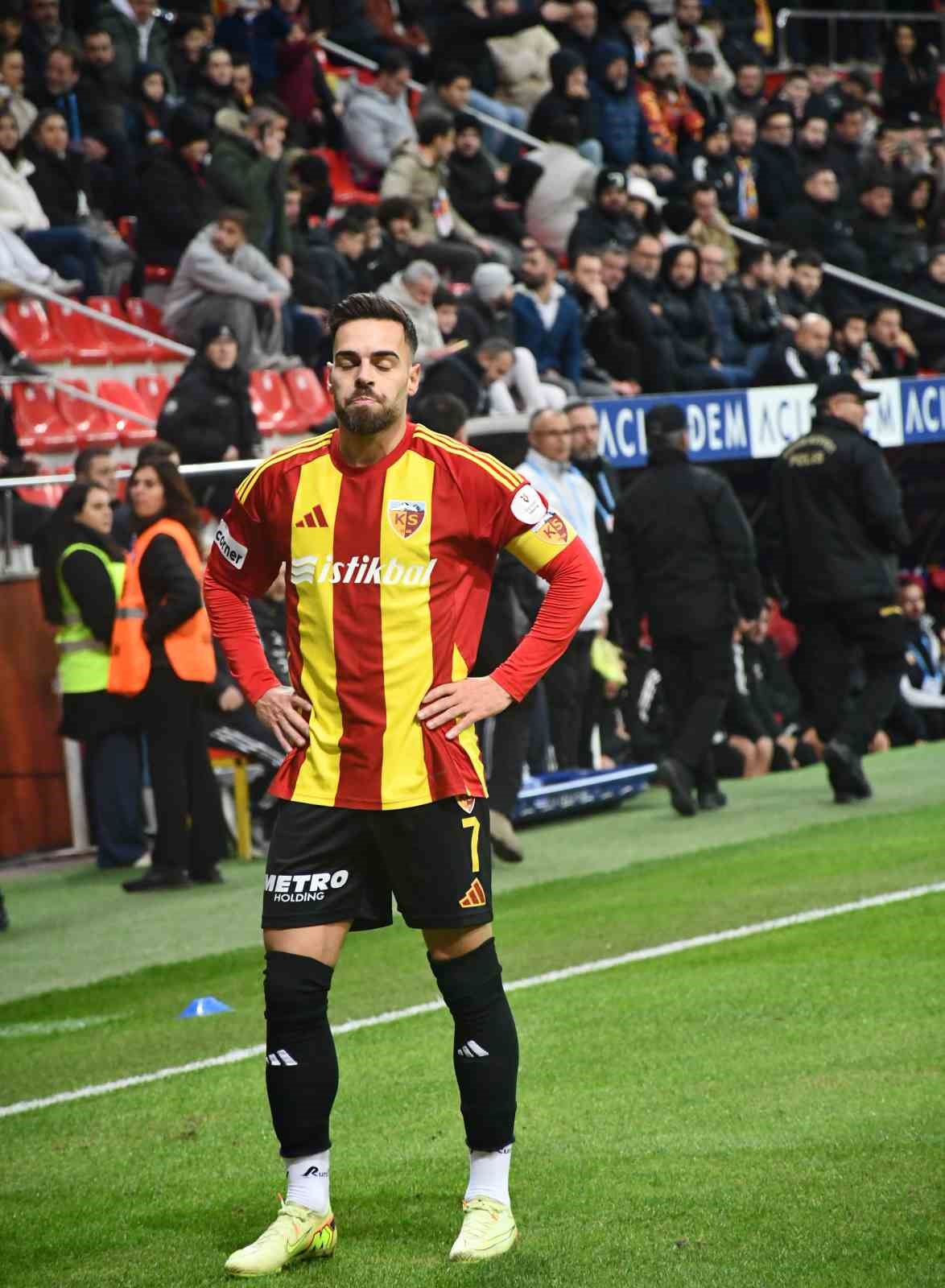 Trendyol S&uuml;per Lig: Kayserispor: 0 - Alanyaspor: 0 (İlk yarı)
