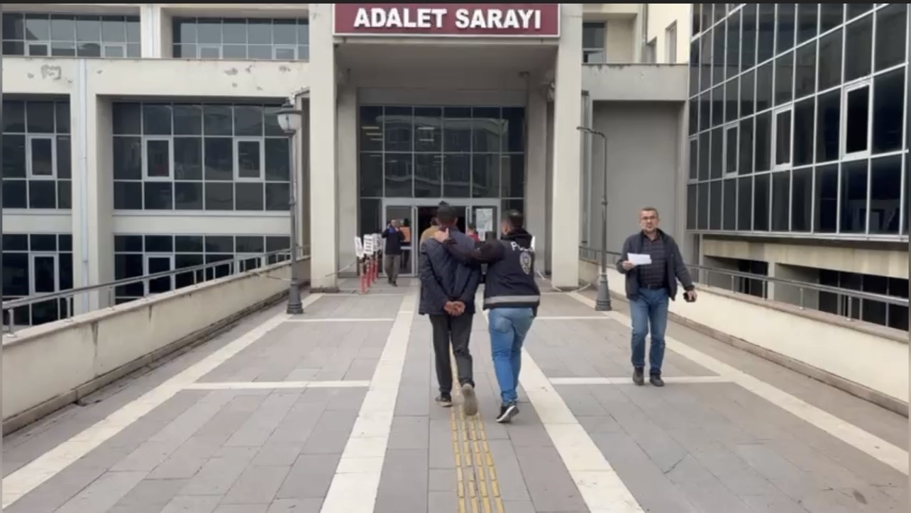 Osmaniye&rsquo;de k&uuml;meslerden tavuk &ccedil;alan zanlı tutuklandı
