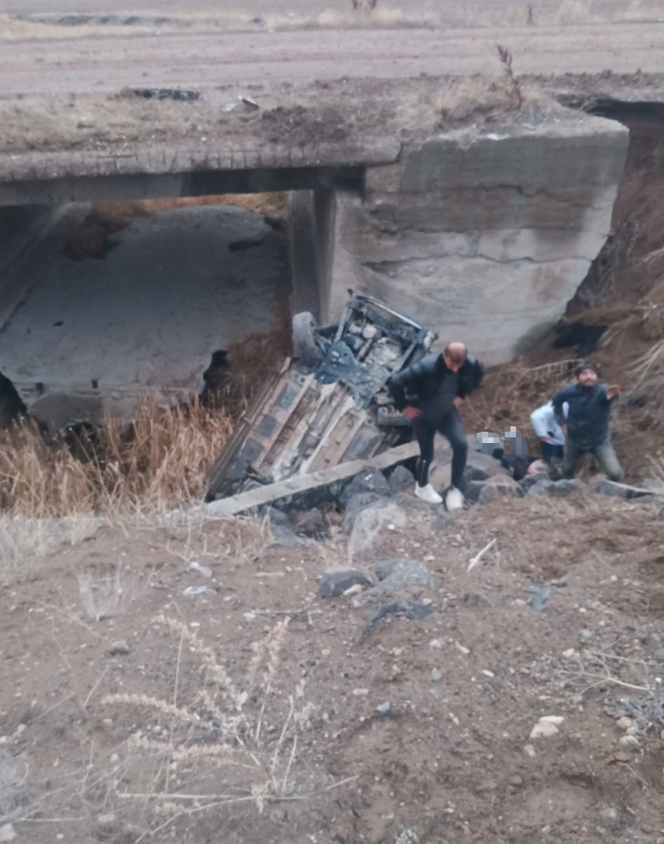 Sivas’ta trafik kazası: 1 ölü, 2 yaralı