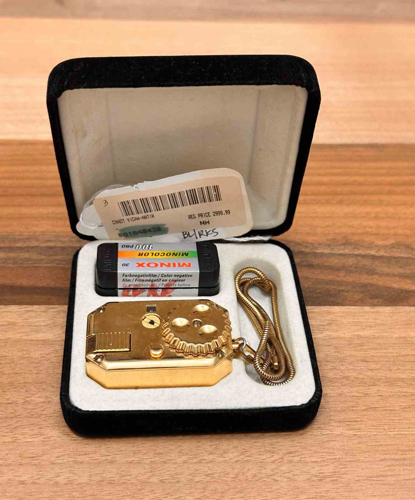 Sesi makineli tüfek, kendisi fotoğraf makinesi