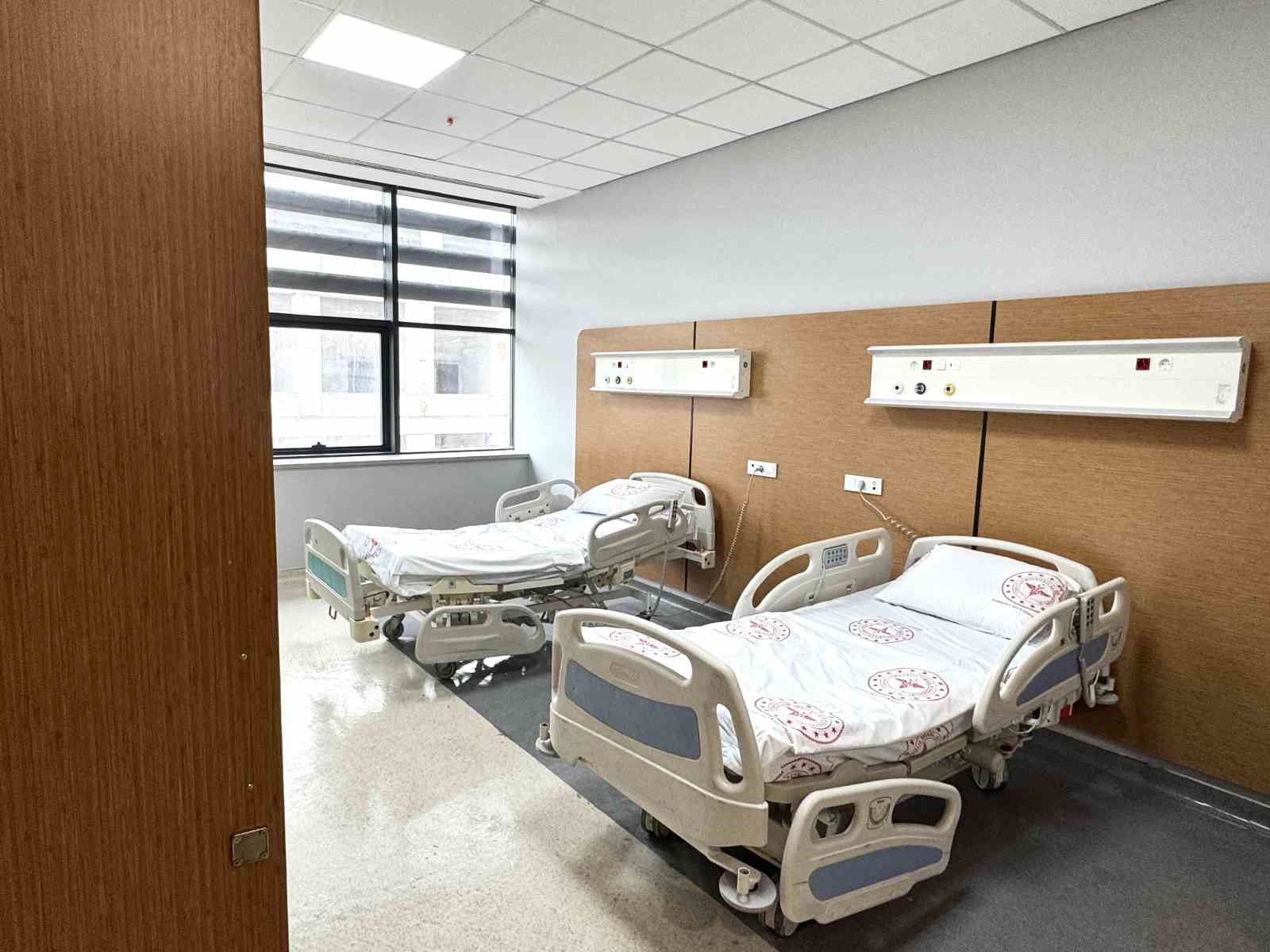 Kayapınar Şehir Hastanesinde örnek hasta odası tamamlandı