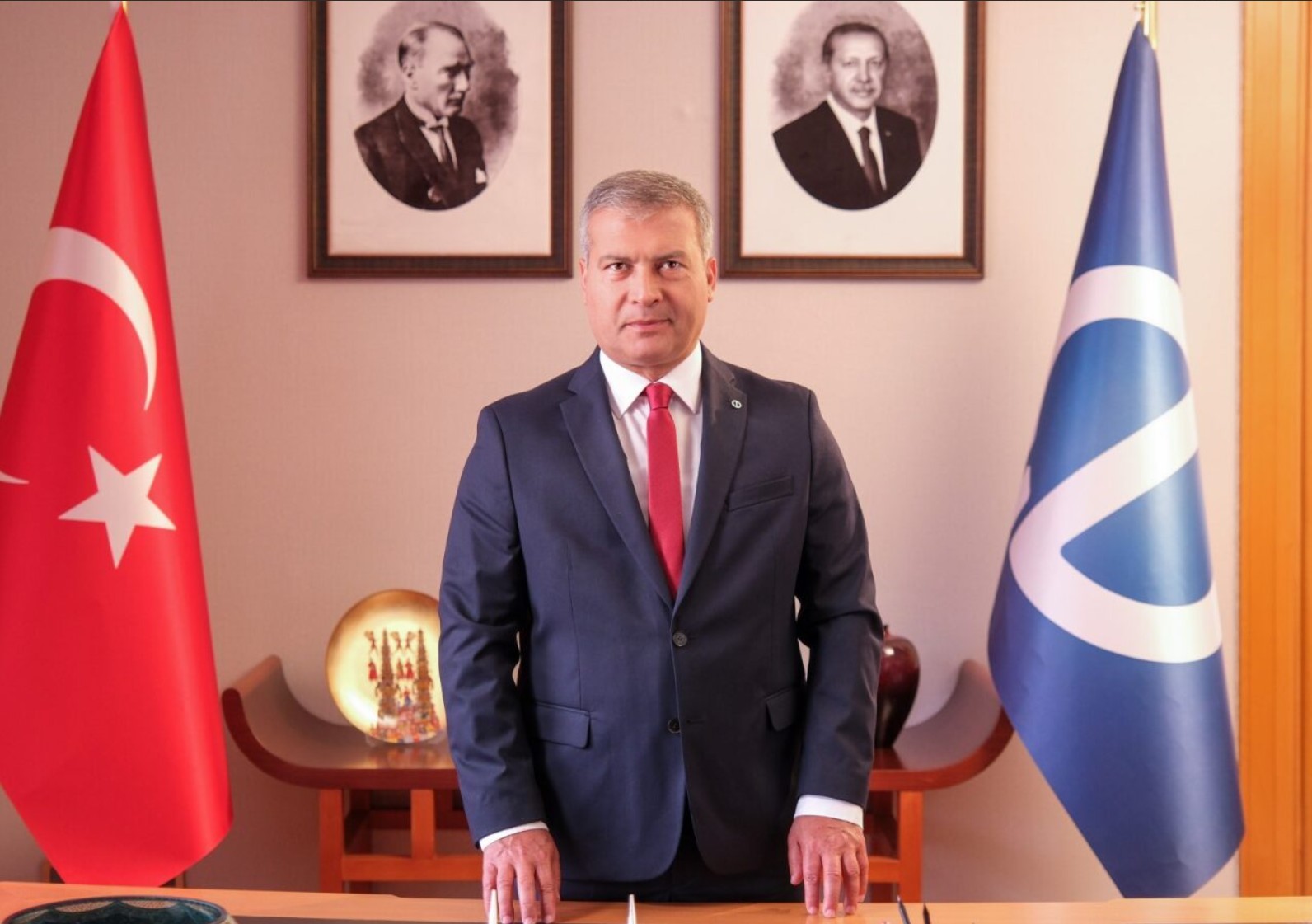 Rektör Adıgüzel’in 15 Aralık Dünya Türk Dili Ailesi Günü mesajı