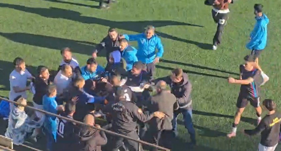 Elazığ’da amatör maçta kavga
