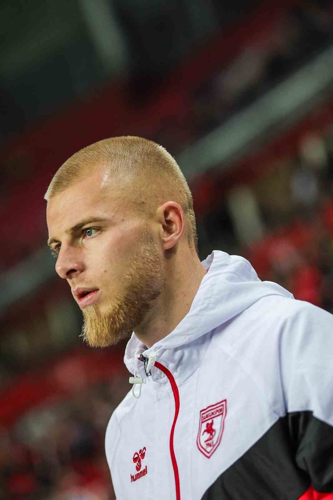 Trendyol Süper Lig: Samsunspor: 0 - RAMS Başakşehir: 0 (İlk yarı)
