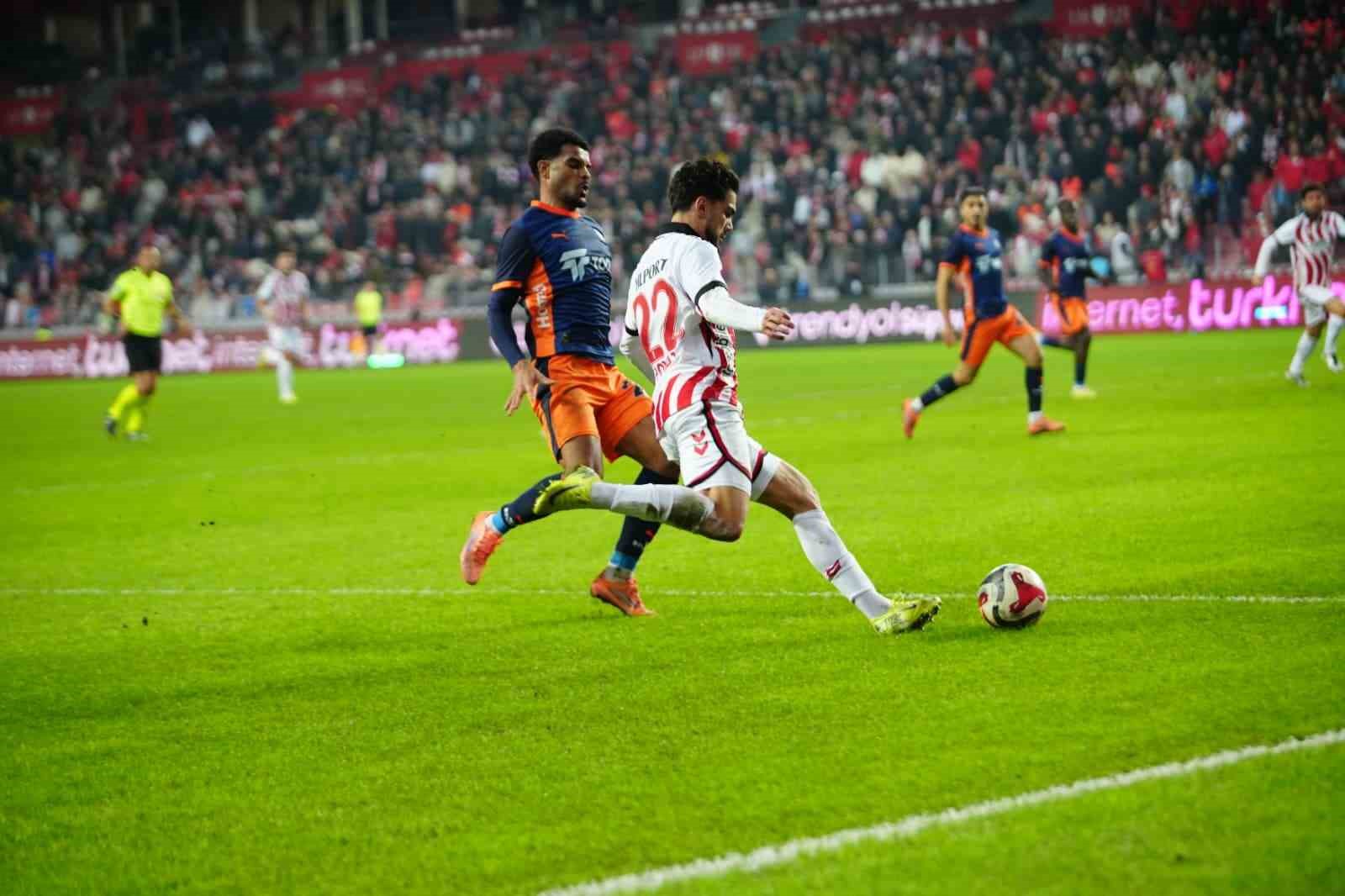 Trendyol Süper Lig: Samsunspor: 0 - RAMS Başakşehir: 2 (Maç sonucu)