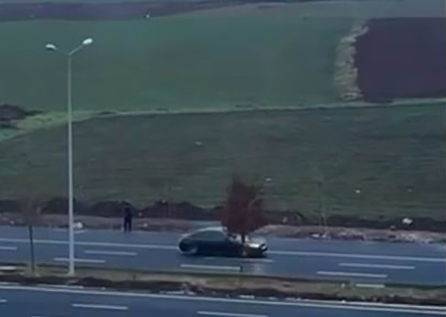 Drift atan s&uuml;r&uuml;c&uuml;ye 46 bin lira ceza kesildi, ehliyetine 2 ay el konuldu
