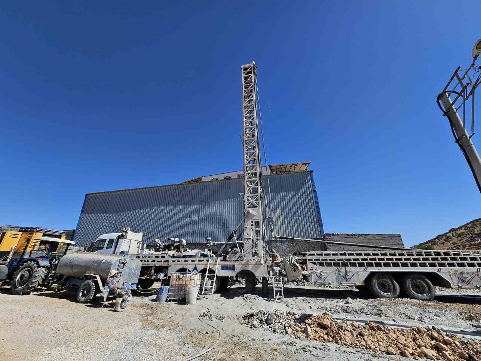 Mardin&rsquo;de 2 mahallede daha i&ccedil;me suyu sorunu &ccedil;&ouml;z&uuml;me kavuştu
