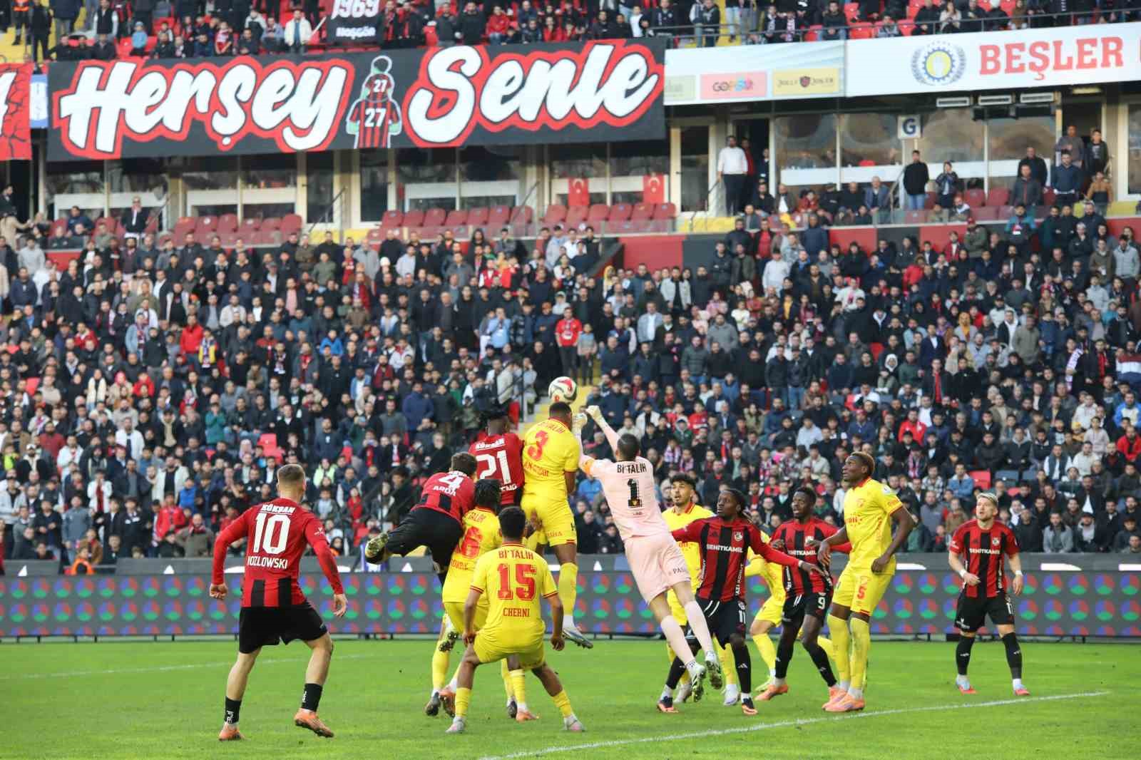 Trendyol Süper Lig: Gaziantep FK: 0 - Göztepe: 1 (Maç sonucu)