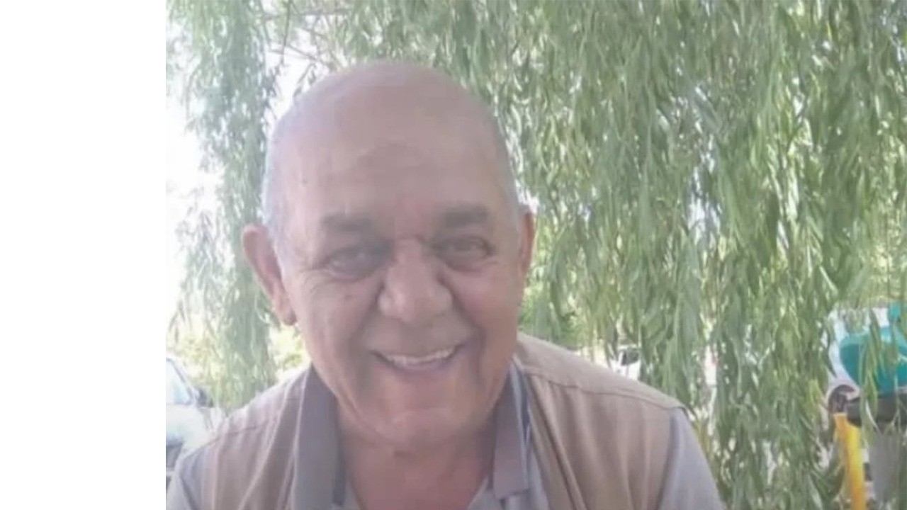 Otomobil ile çarpışan motosiklet sürücüsü hayatını kaybett