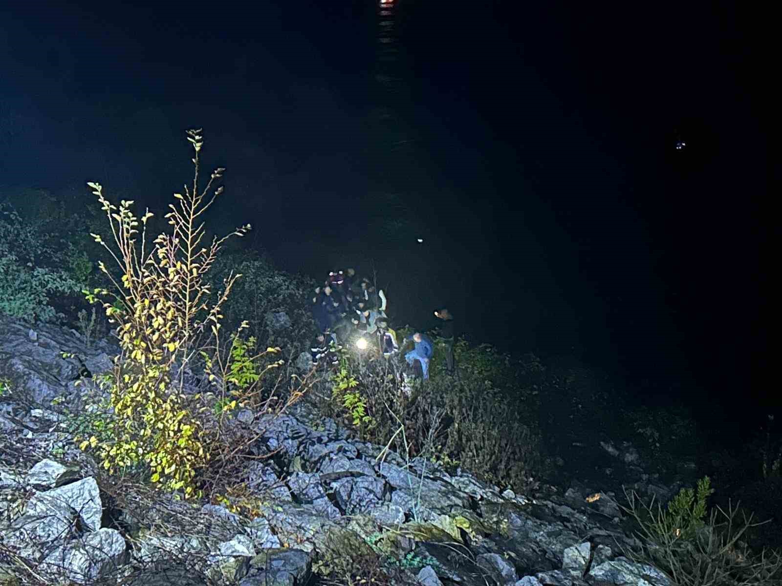 Otomobil şarampole yuvarlandı: 1 yaralı