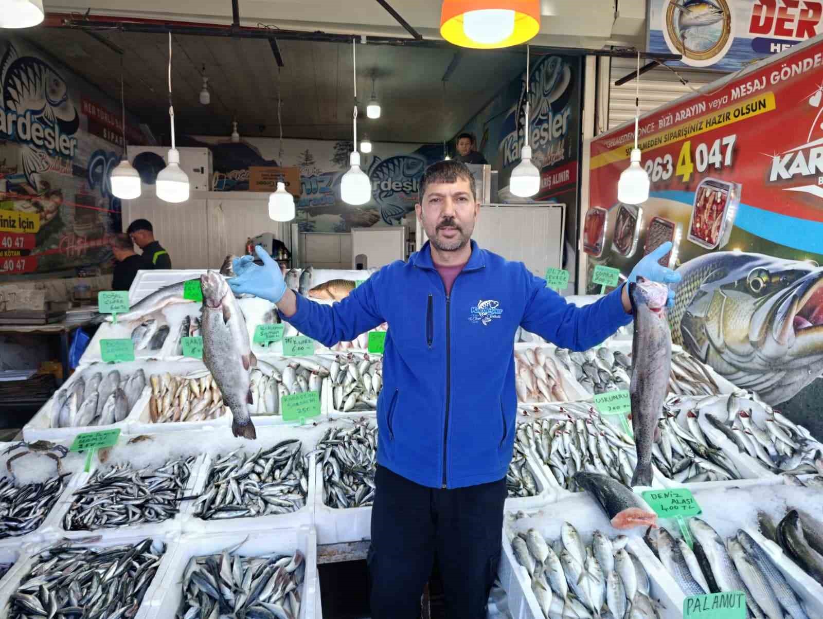 Denize kıyısı olmayan Kahramanmaraş’ta balığa yoğun ilgi