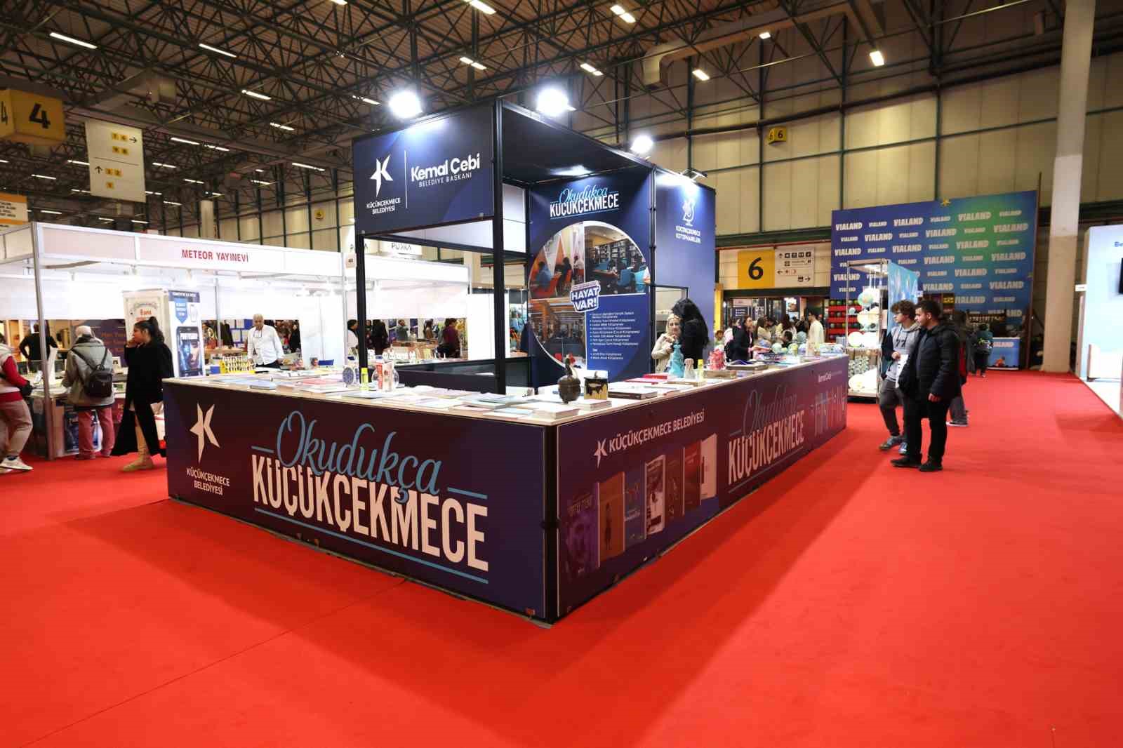 K&uuml;&ccedil;&uuml;k&ccedil;ekmece Belediyesi 42.T&Uuml;YAP Kitap Fuarı&rsquo;nda yerini aldı

