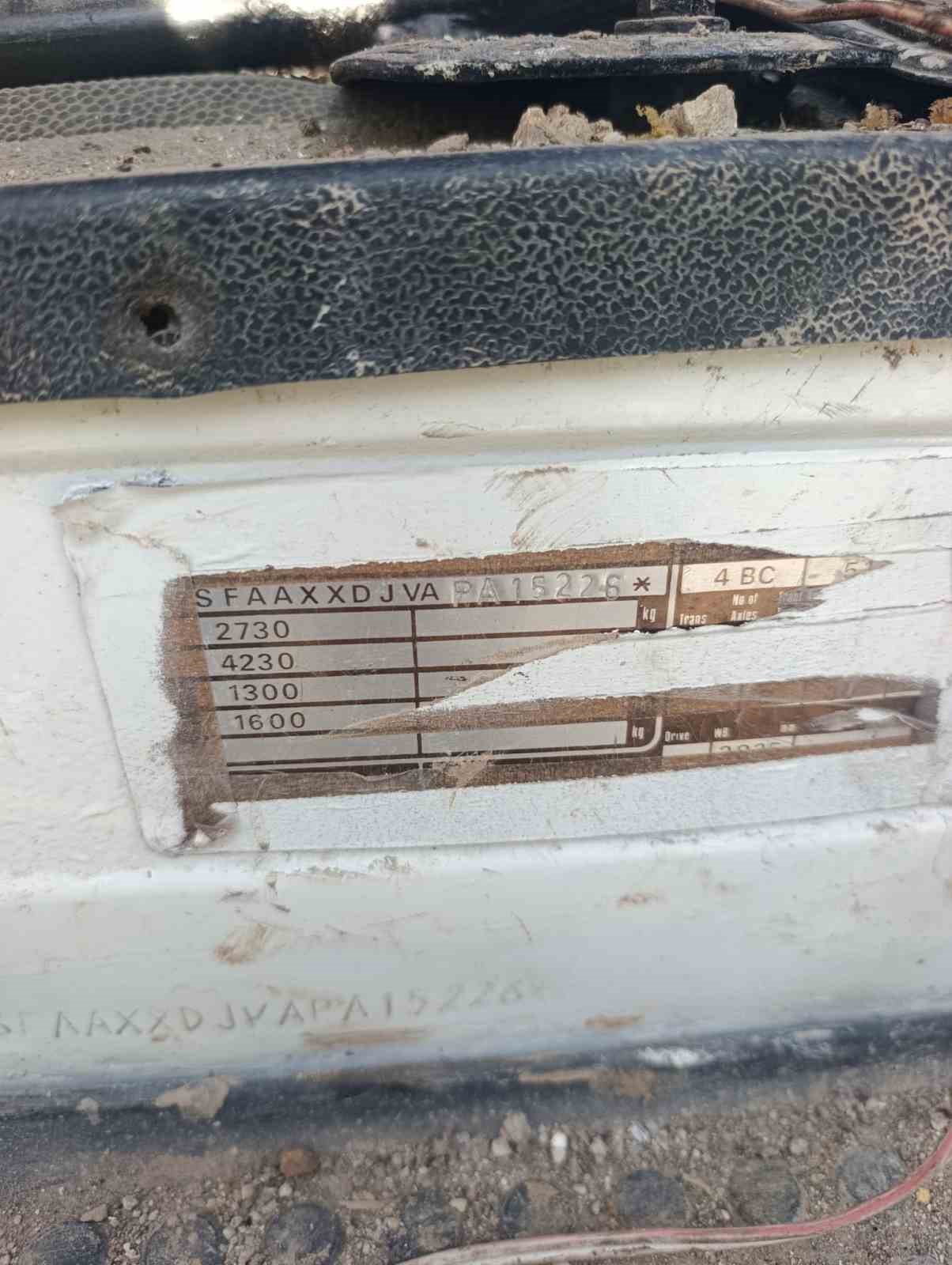 Sahte plaka takan ehliyetsiz sürücüye 92 bin TL ceza