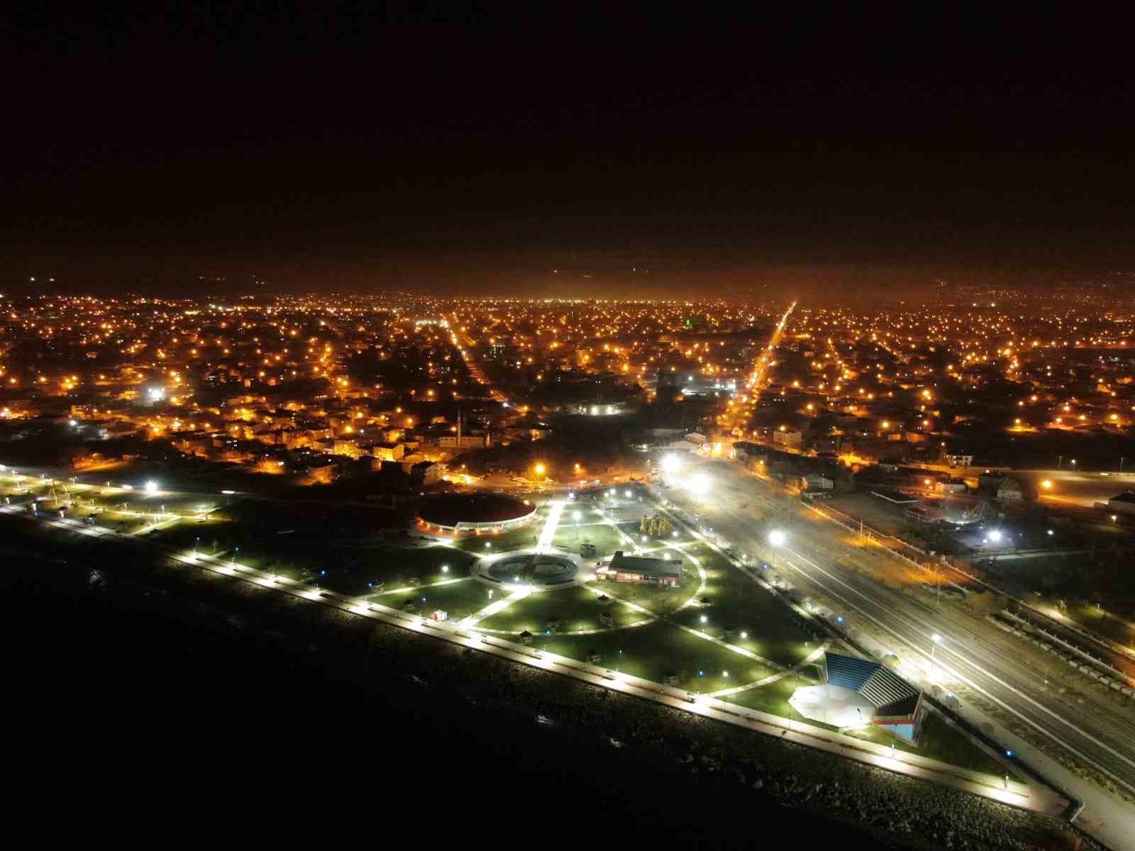 Van’da gece ve gündüz birbirinden ayrı güzel