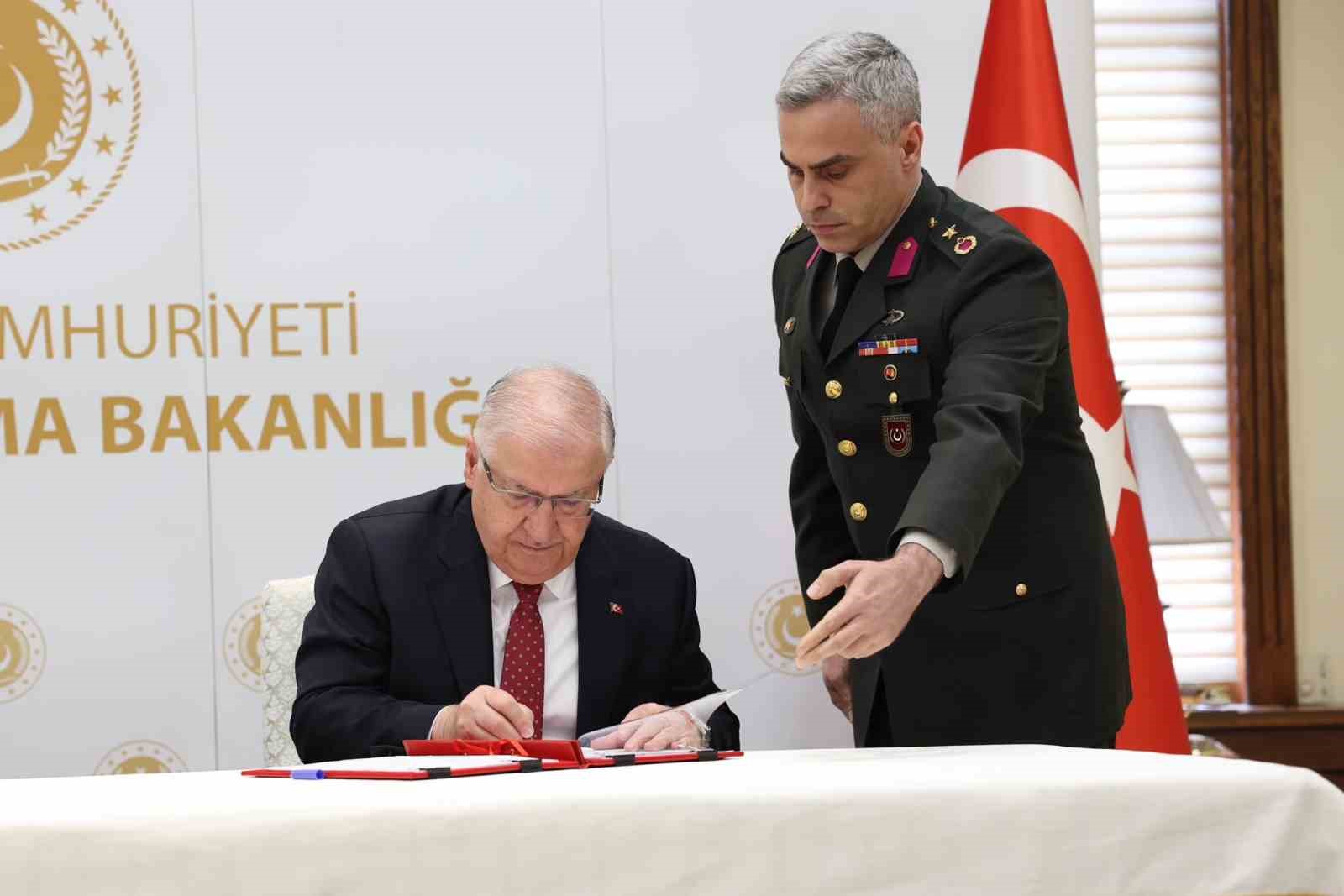 "Türkiye Cumhuriyeti Hükümeti ile Polonya Cumhuriyeti Hükümeti Arasında Savunma Alanında İş Birliği Anlaşması" imzalandı
