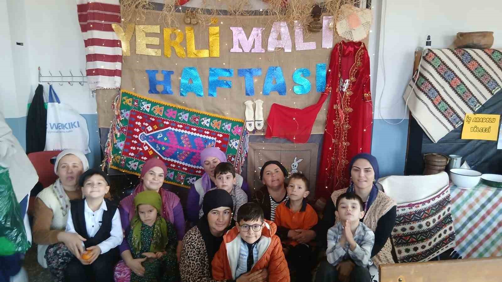 Sarıgöl’de Yerli Malı Haftası coşkusu