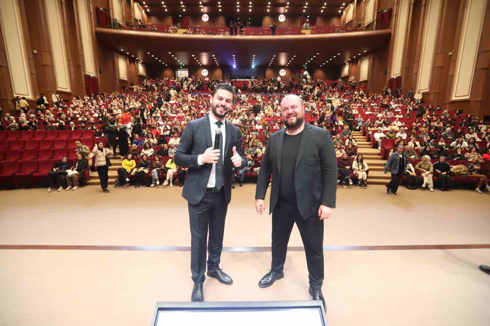 Şahinbey Belediyesi’nden gençlere moral ve motivasyon buluşması