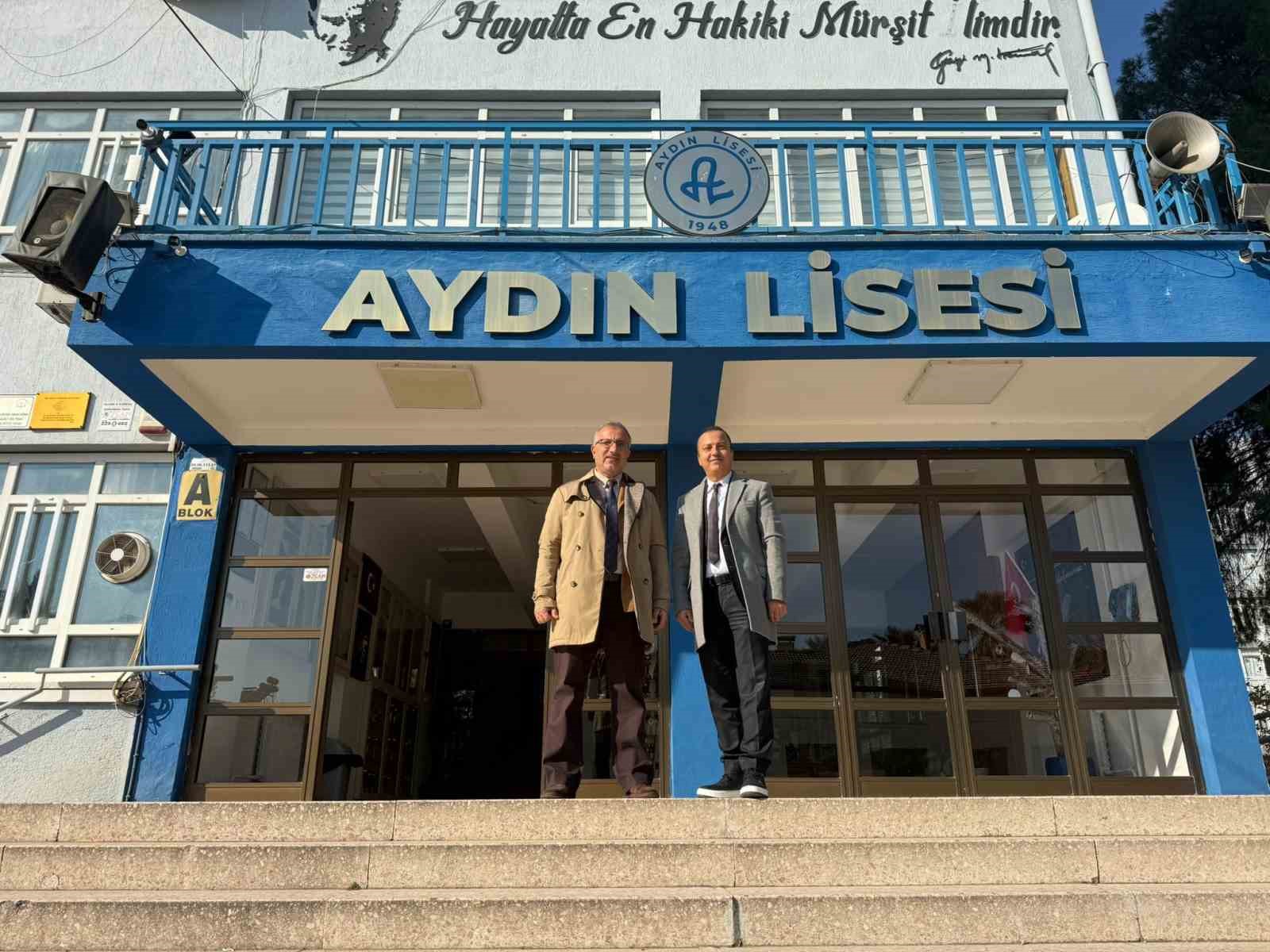 Aydın Lisesi’nde öğrenciler akademi dünyası ile buluşuyor