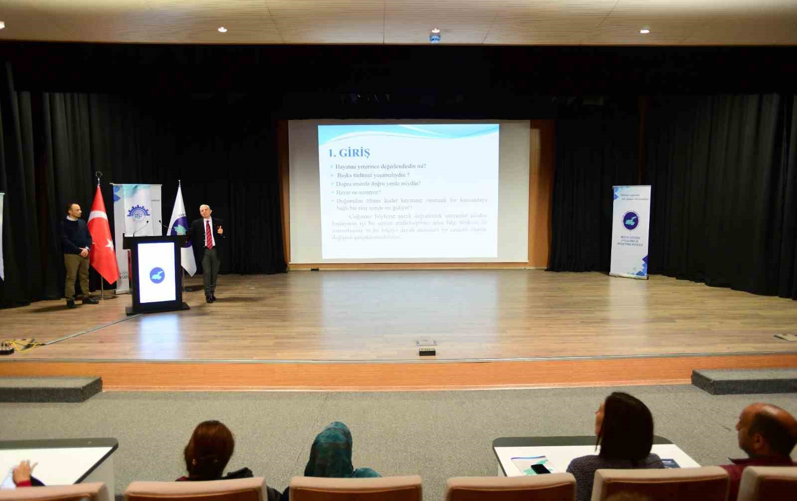 Fanatizmin, kitle hareketlerine ve toplumsal değişime etkisi