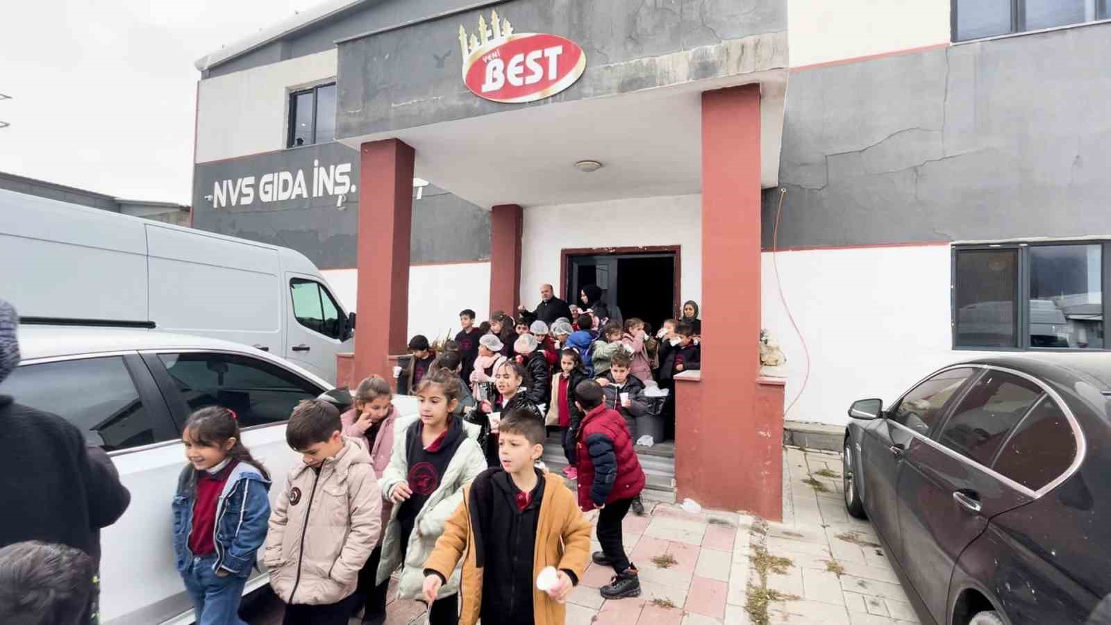 Tatvan’da minik öğrencilerden yerli üretime büyük ilgi