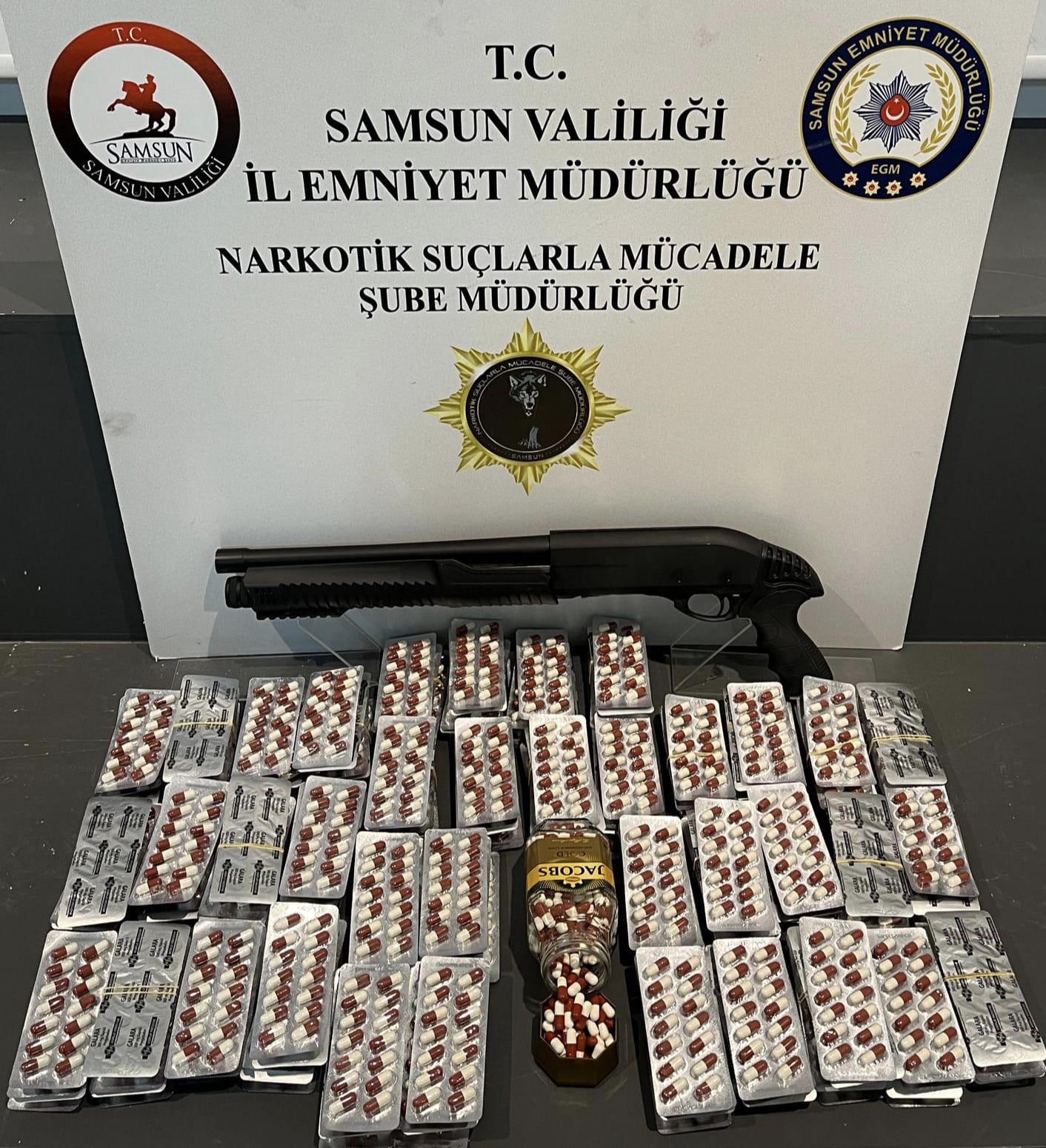 Samsun&rsquo;da uyuşturucu ticaretine darbe: 7 ş&uuml;pheli yakalandı
