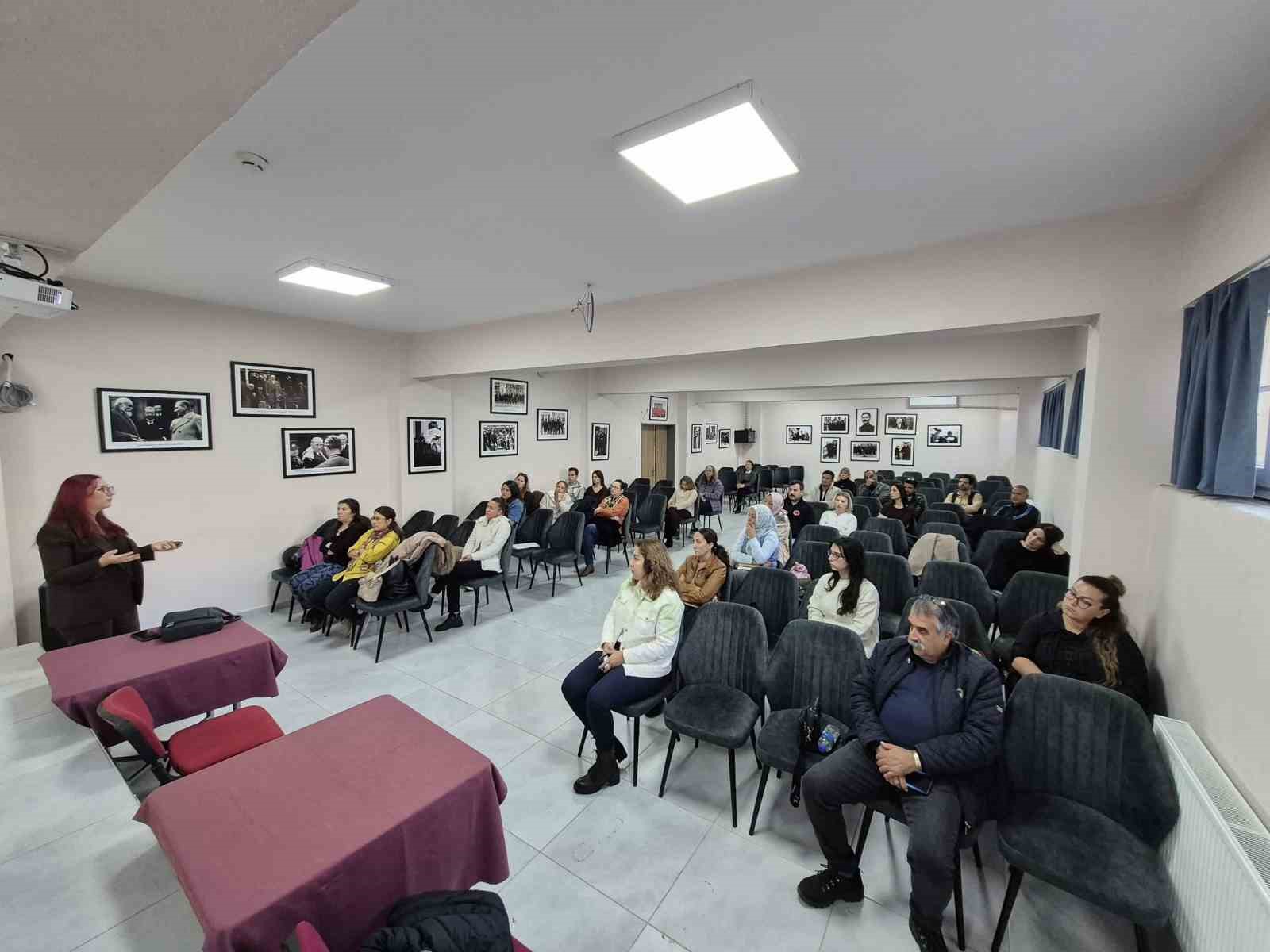 Öğretmenlere yönelik diyabet farkındalık eğitimi başarıyla tamamlandı