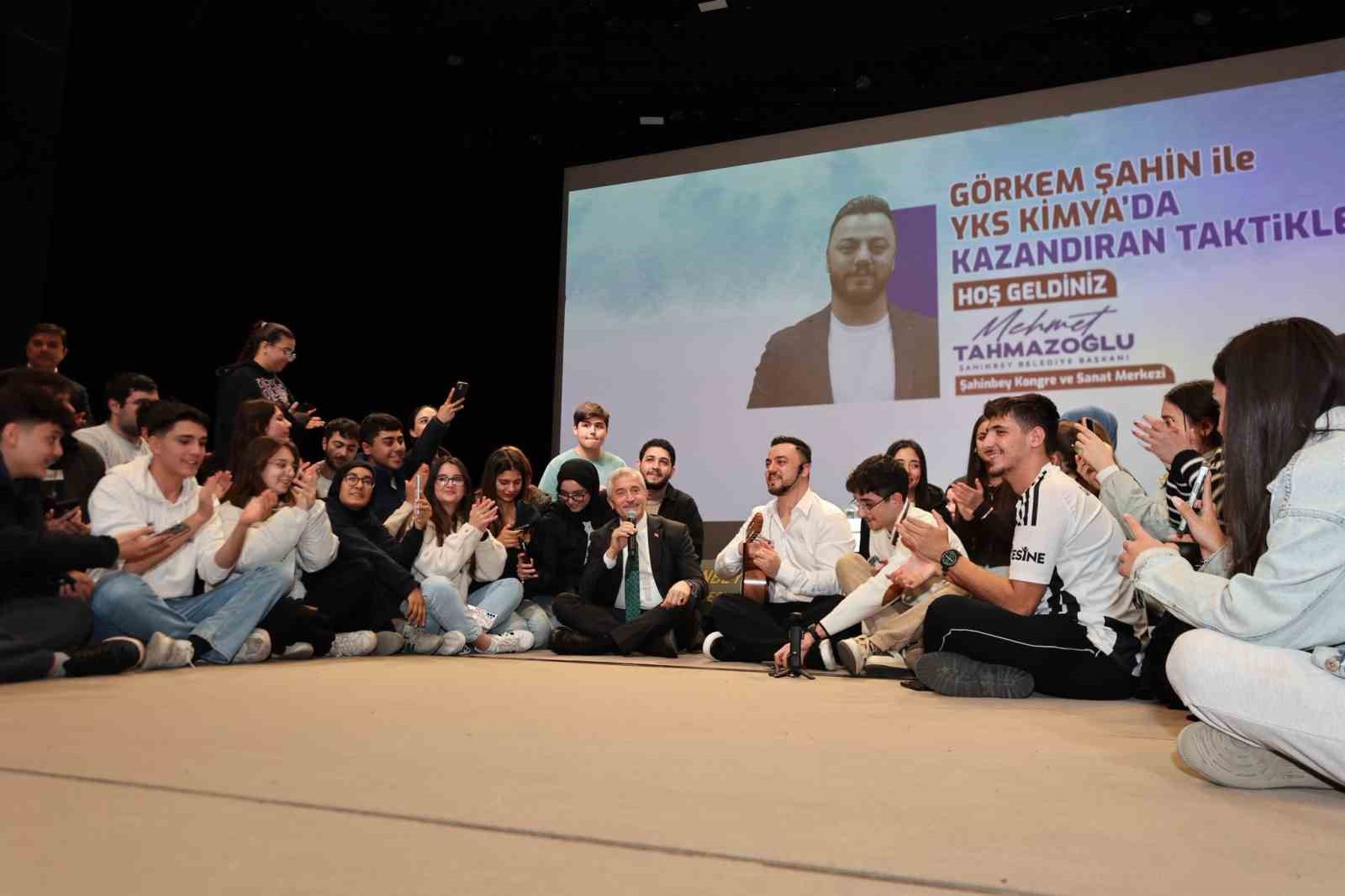 Şahinbey Belediyesi&rsquo;nden gen&ccedil;lere moral ve motivasyon buluşması
