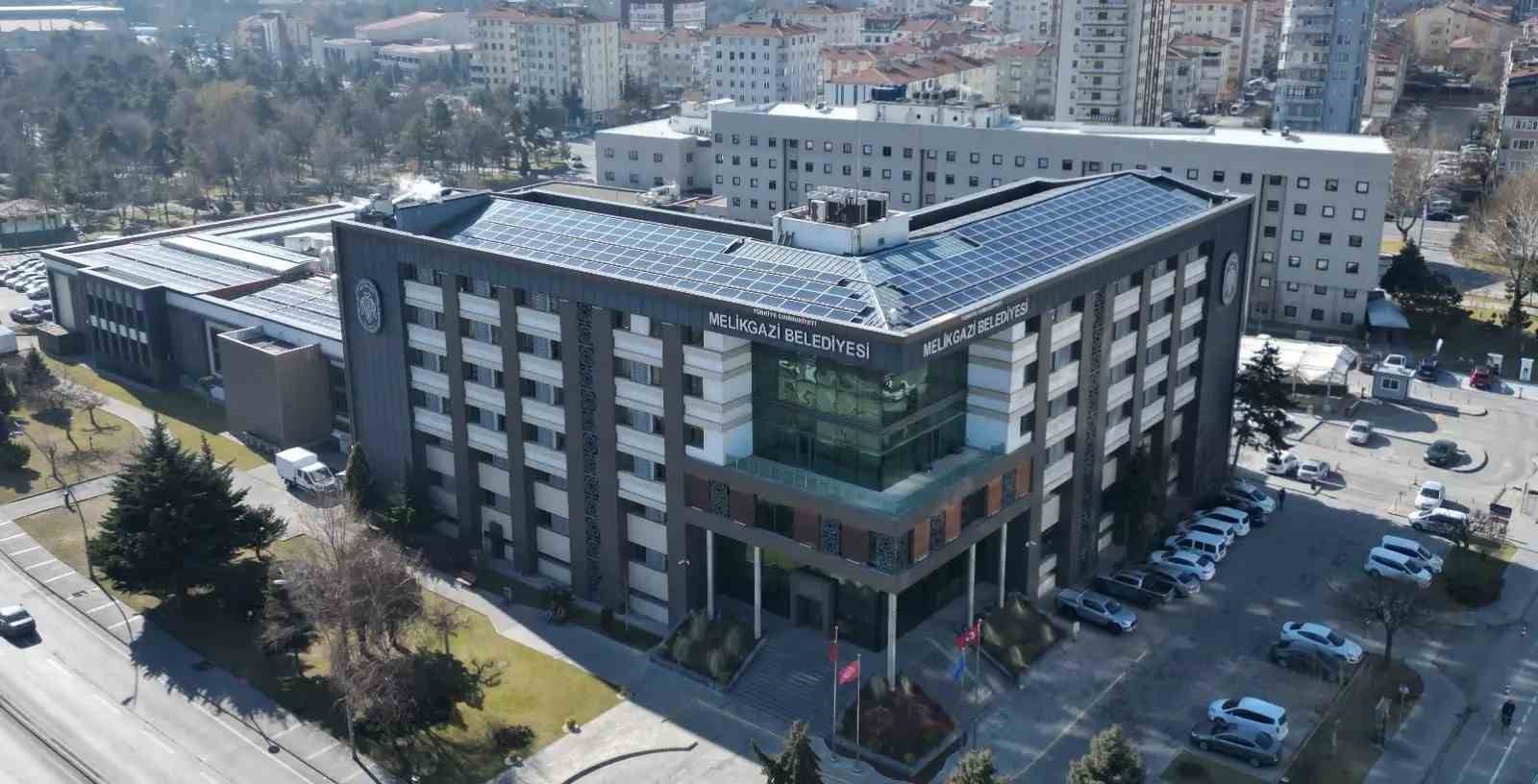 Melikgazi Whatsapp Hattı&rsquo;na 2025 yılında on binlerce vatandaş ulaştı
