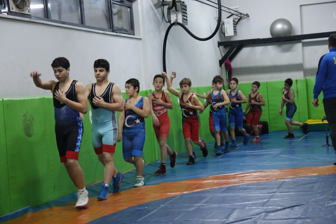 Kartepe&rsquo;de &ccedil;ocuklara &uuml;cretsiz spor eğitimi
