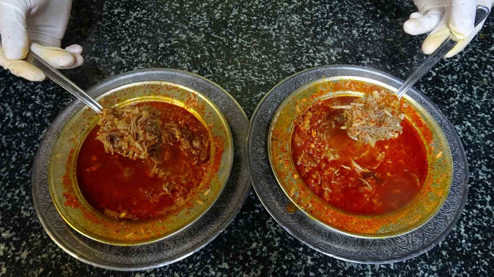 Gaziantep&rsquo;in tescilli lezzeti beyran d&uuml;nya lezzetlerini solladı
