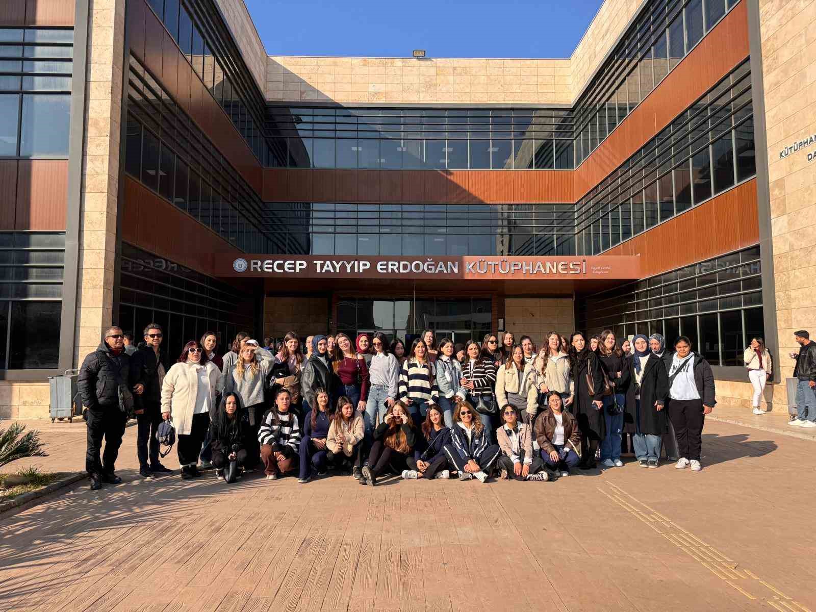 Lise öğrencileri ADÜ’yü gezdi