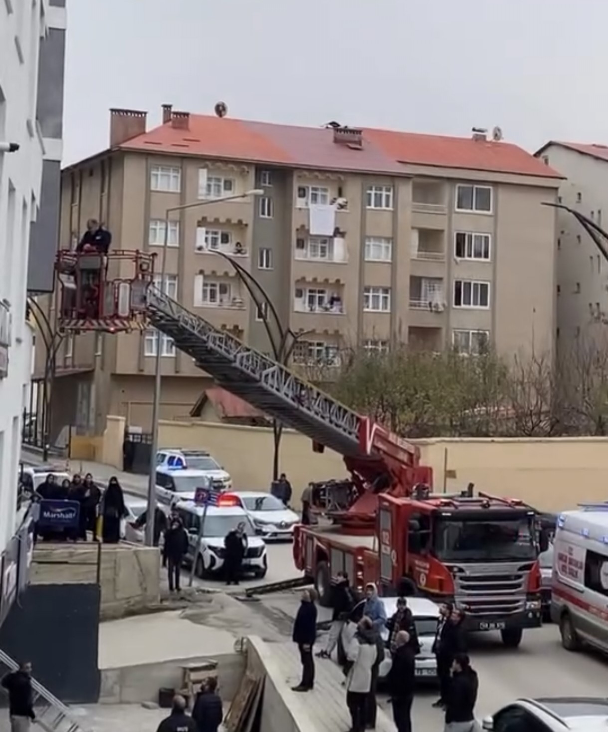 Muş’ta apartman dairesinde korku dolu anlar