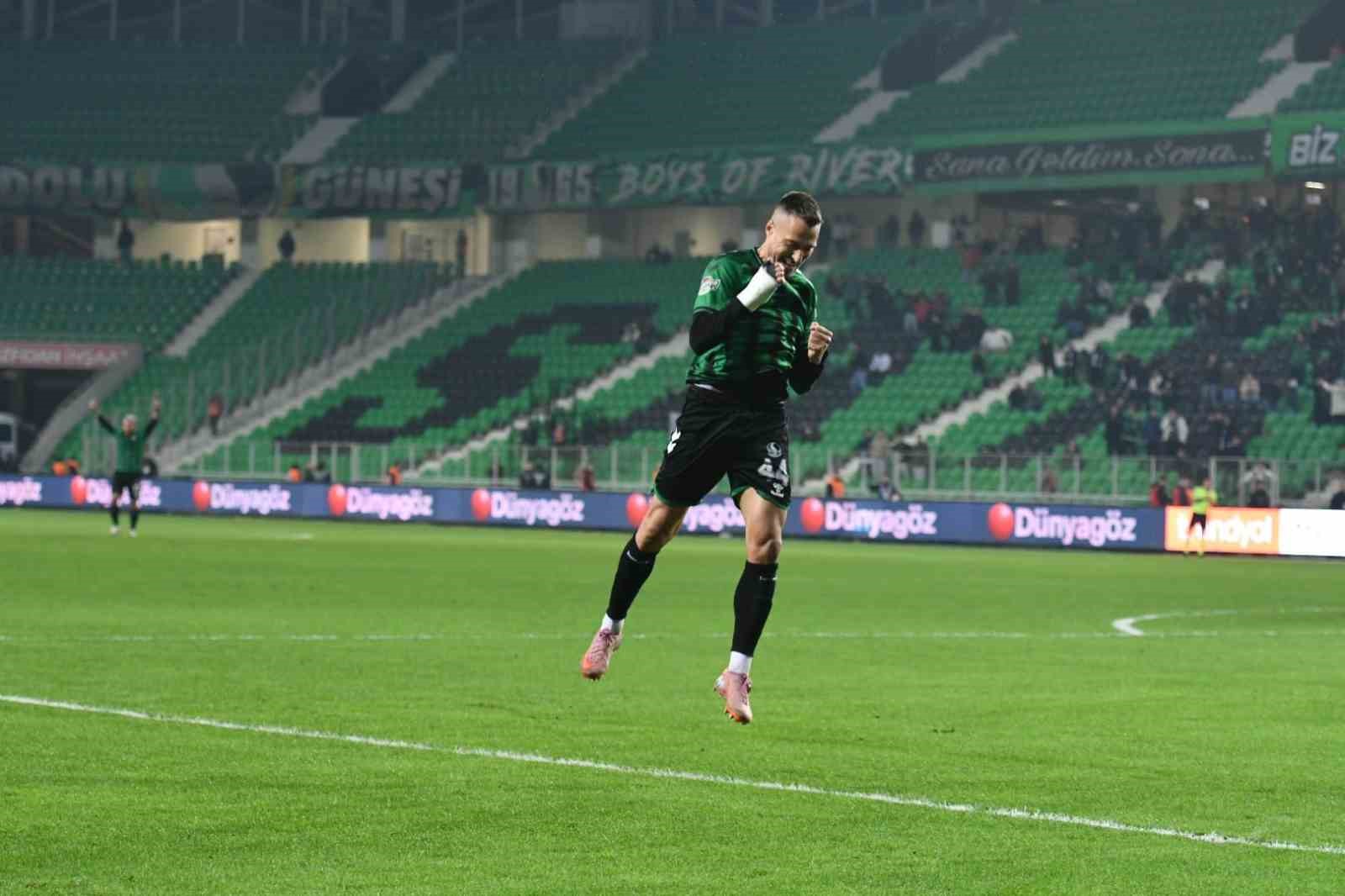 Trendyol 1. Lig: Sakaryaspor: 3 - Hatayspor: 0