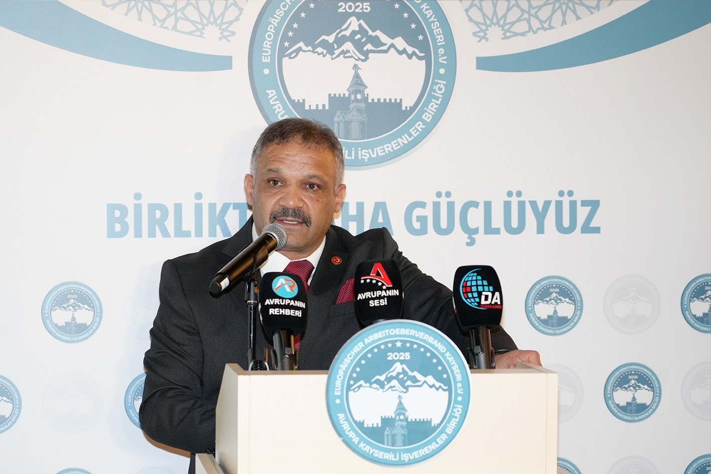 Ali Hızar: "AKİB Avrupa’nın En Büyük STK’larındandır"