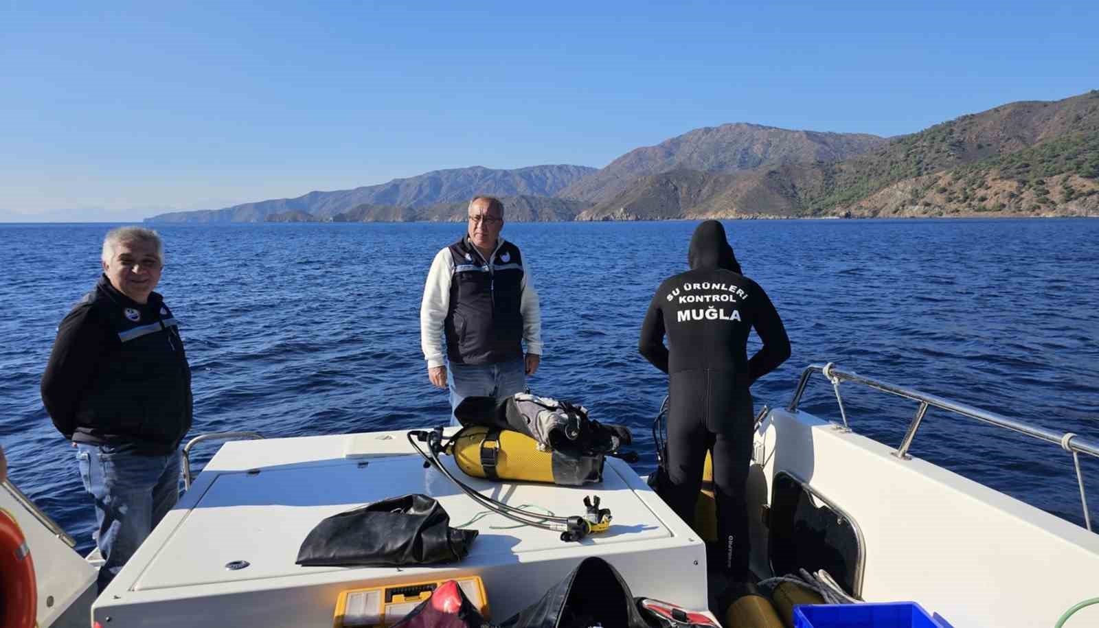 Denizlerdeki hayalet ağlar temizleniyor