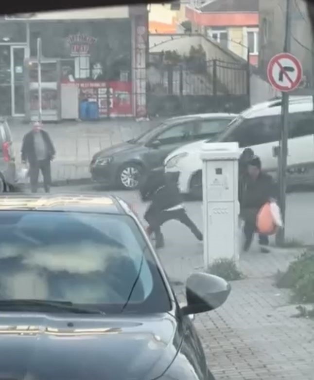 Başakşehir’de çocuk kavgası kamerada