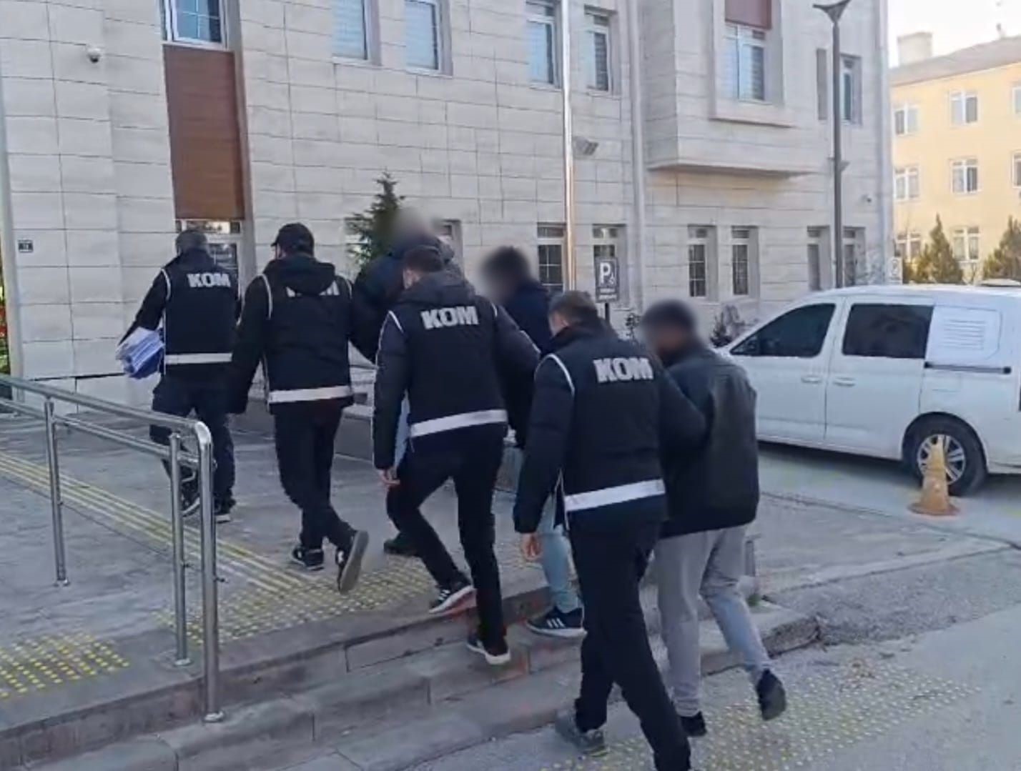 Burdur’da tefecilik operasyonu: 3 gözaltı