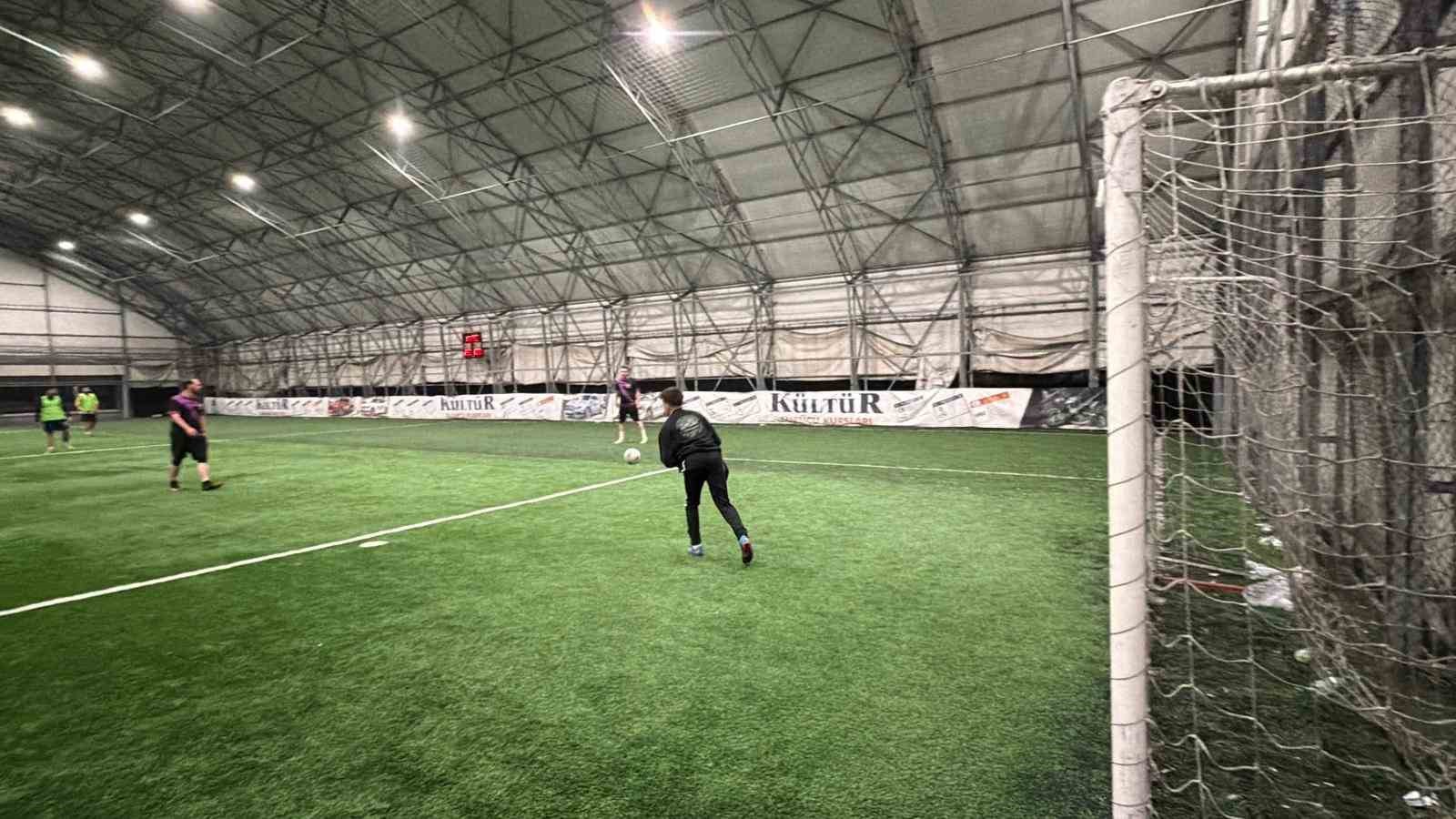 Düzce’de iletişim fakültesi öğrencisinin ilginç gelir kapısı