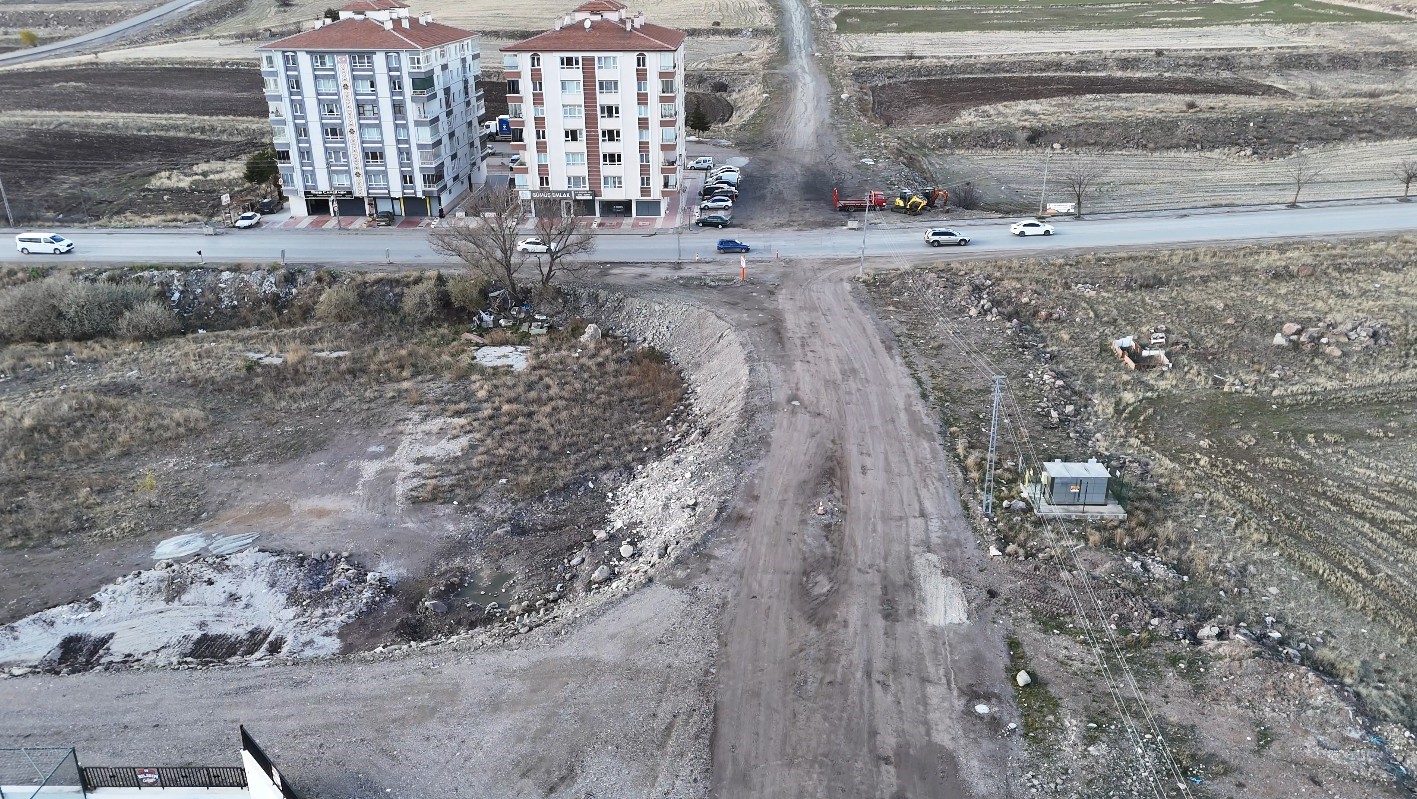 Ortaokul &ouml;ğrencisinin Mansur Yavaş&rsquo;a yol &ccedil;ağrısı g&uuml;l&uuml;msetti
