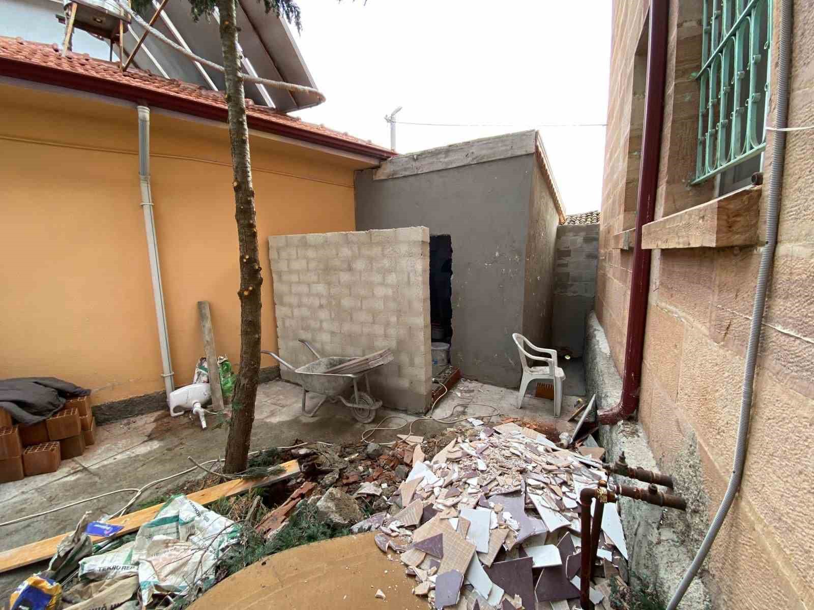 Erenköy’de cami tuvaletleri yenilendi