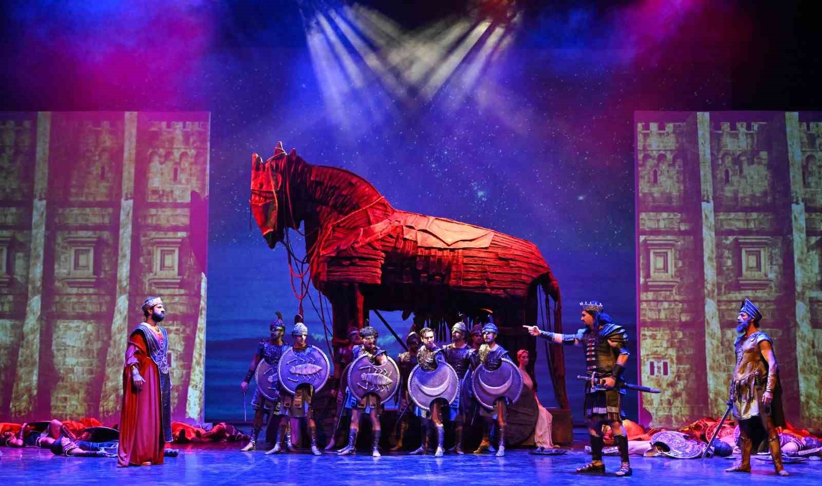 Bakan Ersoy: "Şimdi sıra Troya’da"