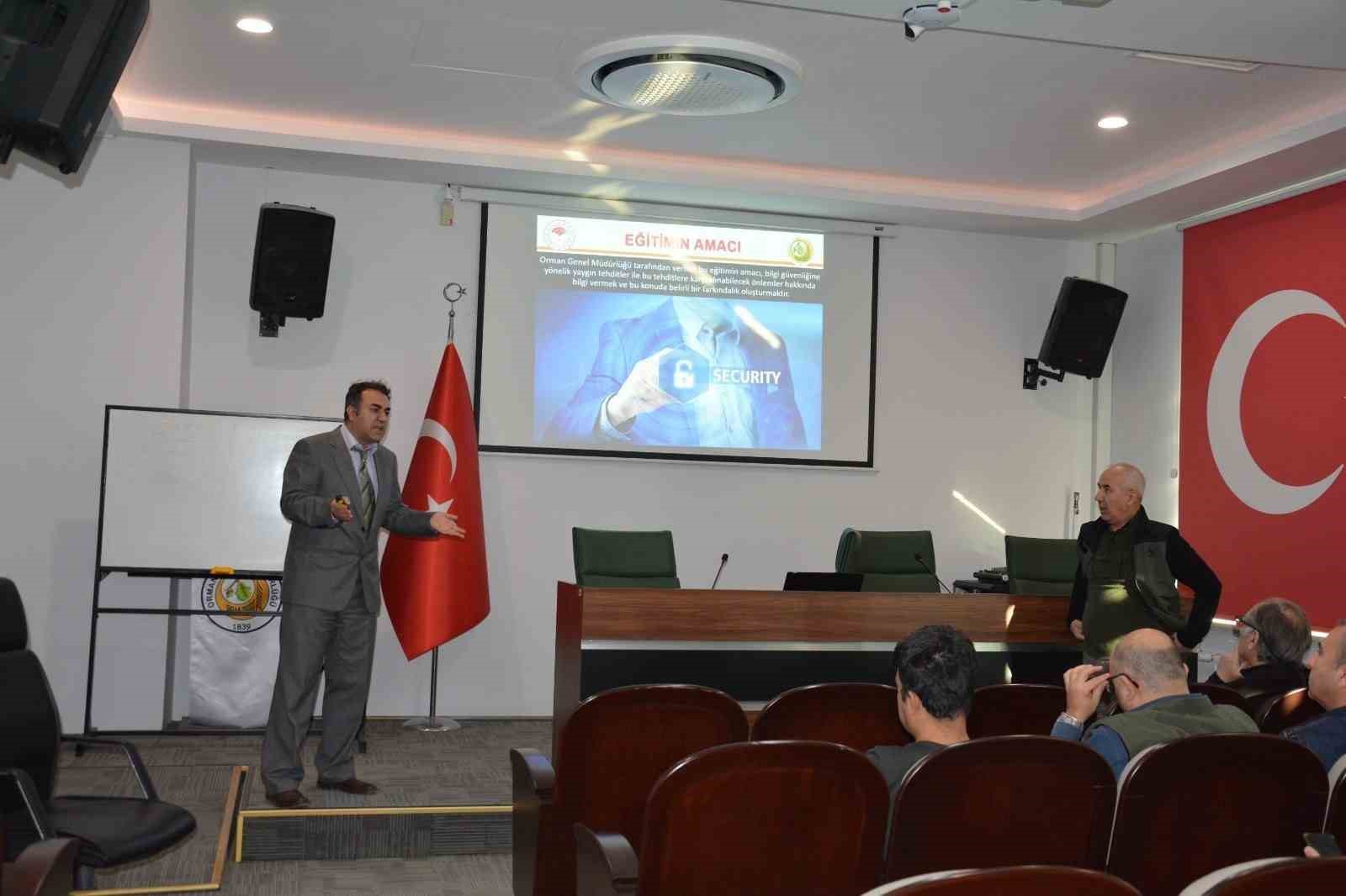 Kütahya OBM’de "Bilgi Güvenliği Farkındalık" eğitimi düzenlendi