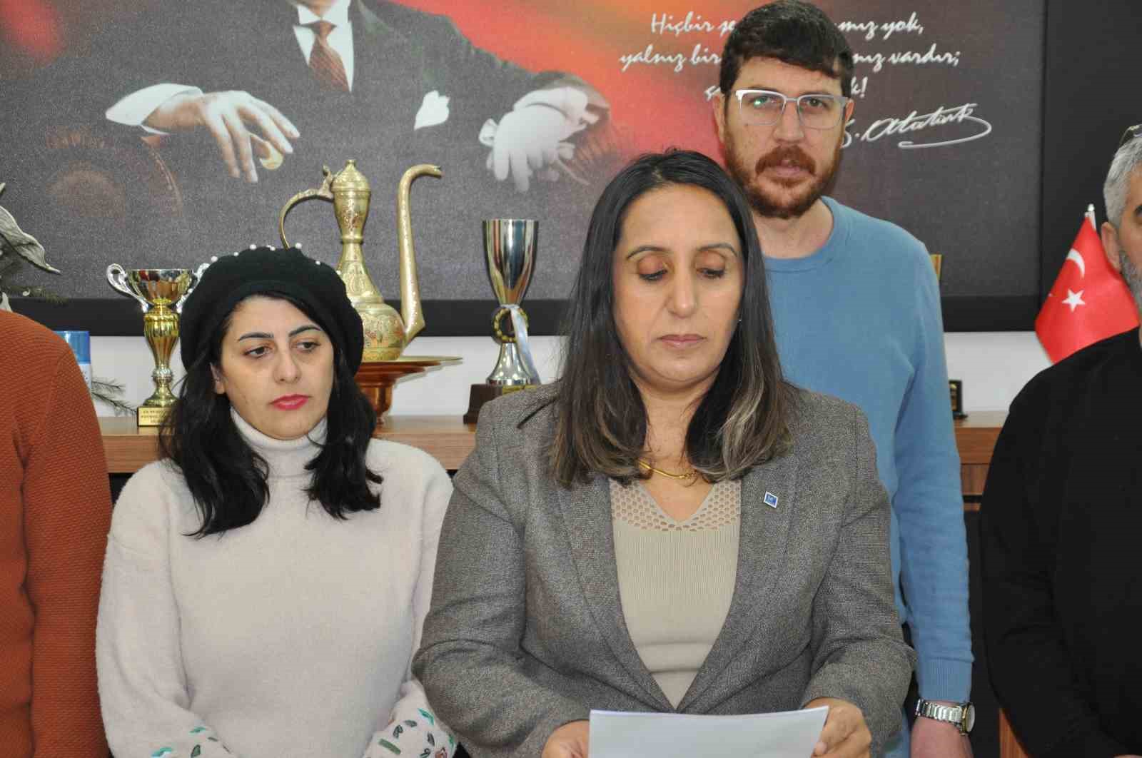 Kars SMMMO Başkanı Didem Turhan’ın 586 Sayılı Vergi Usül Kanunu Genel Tebliğine İlişkin basın açıklaması