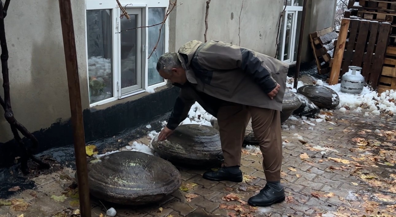 Şemdinli’nin gizemli taşları araştırılmayı bekliyor