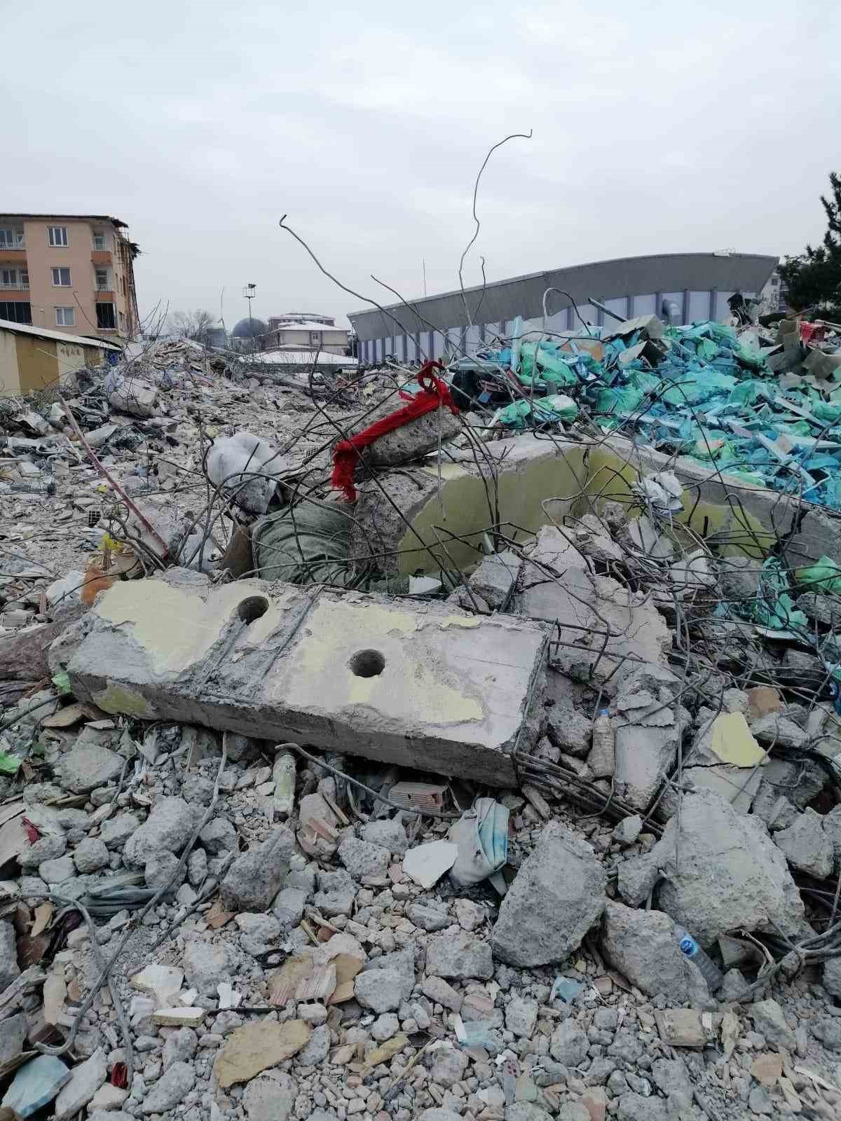 Ermeç Apartmanı davası ertelendi